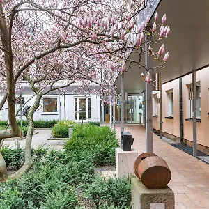 hotel-der-akademie-c-pirckheimer-haus.com-bavaria.com/